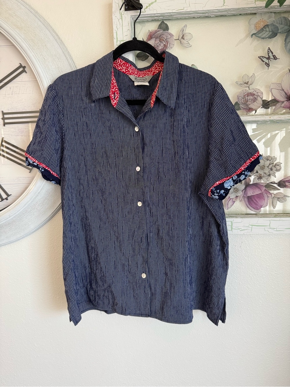 Women’s Navy Short-Sleeve Button-Down Shirt with Red Contrast Trim